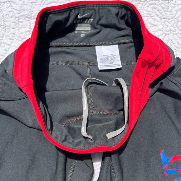 Nike workout spandex shorts - Picture 2 of 5